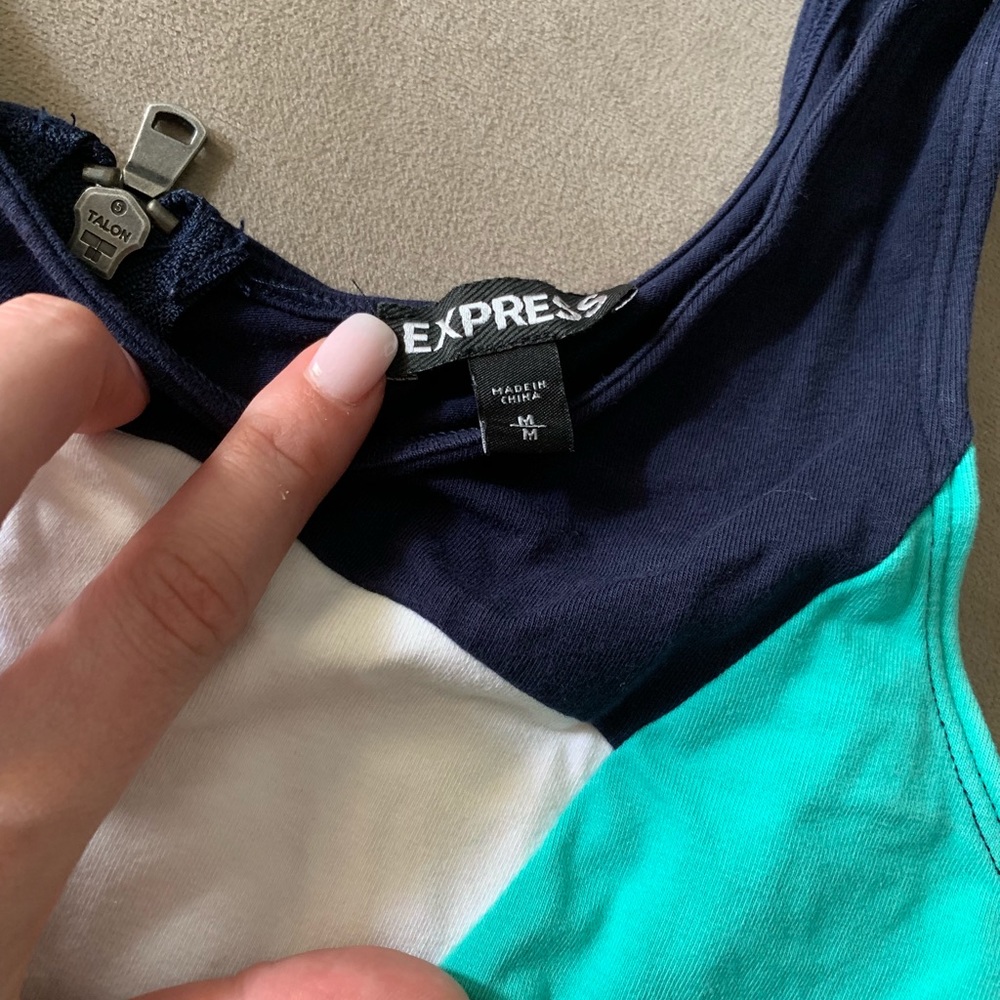 Express top - Picture 2 of 3